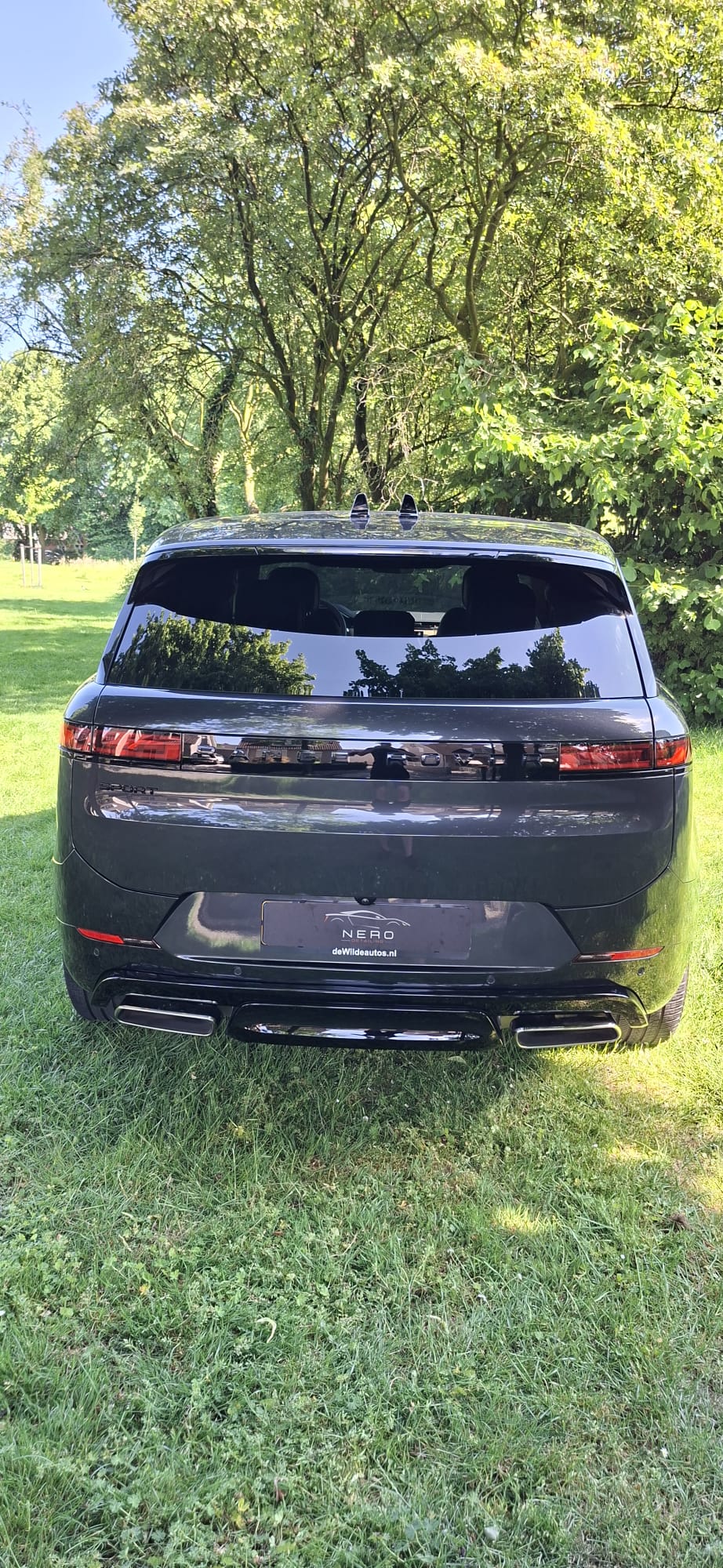Achterkant Range Rover Sport