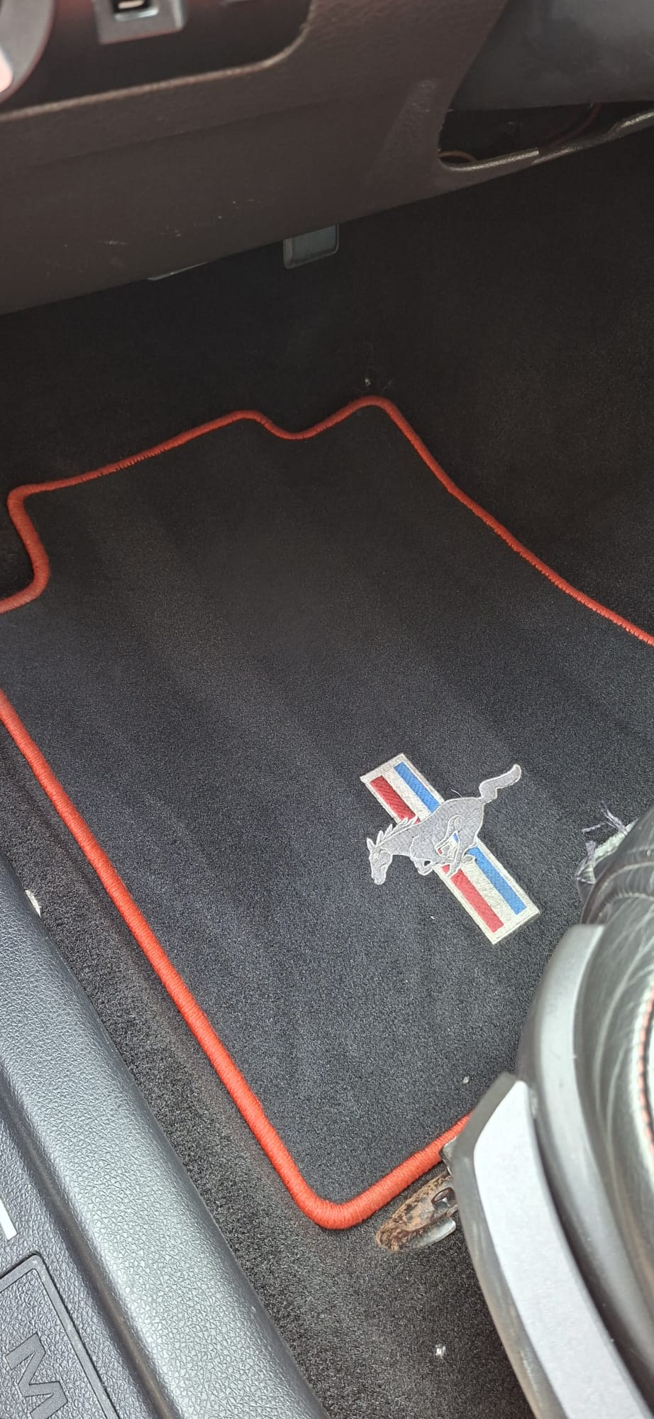 Mustang vloermat